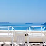 Canaves - Small Luxury Of The World