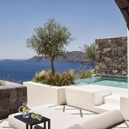 Canaves - Small Luxury Of The World