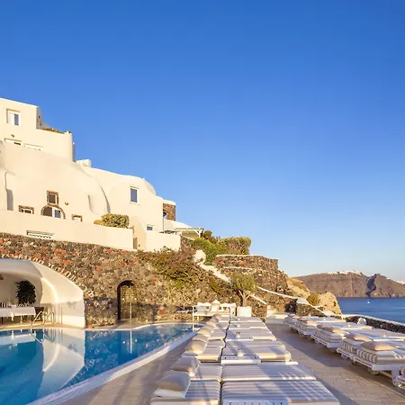Canaves - Small Luxury Of The World