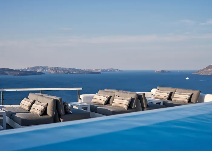 Canaves - Small Luxury Of The World