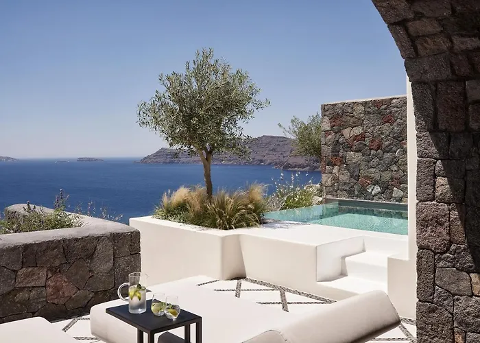 Canaves - Small Luxury Of The World