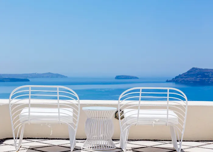 Canaves - Small Luxury Of The World