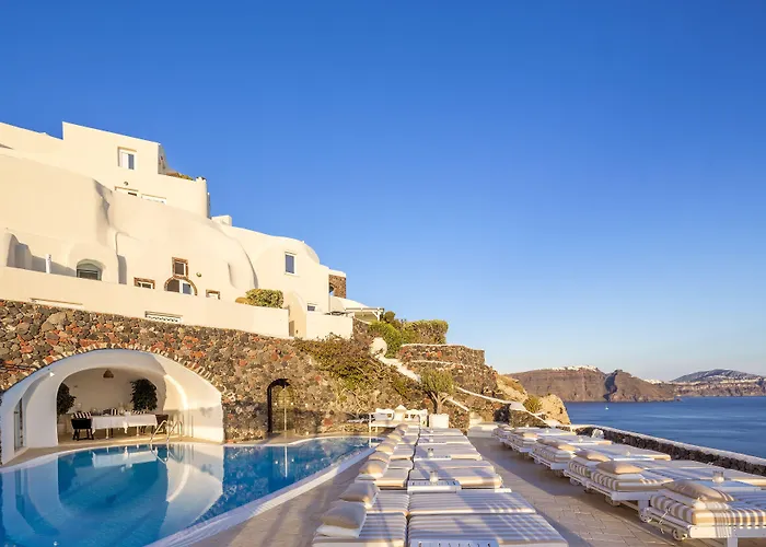 Canaves - Small Luxury Of The World