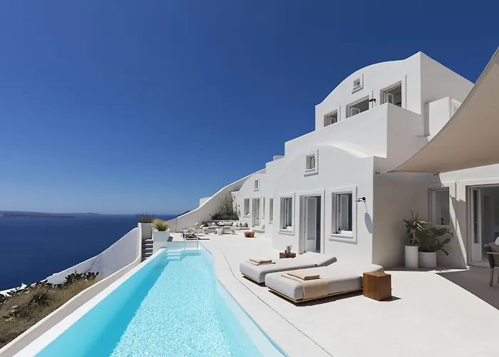 Canaves - Small Luxury Of The World