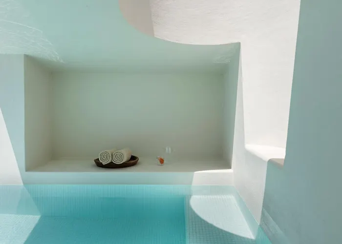 Canaves - Small Luxury Of The World فندق أويا