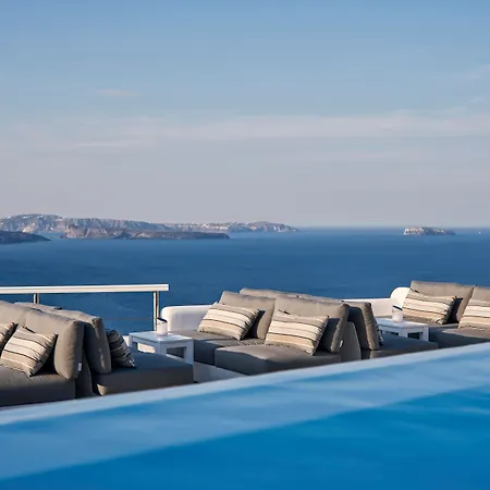 Canaves - Small Luxury Of The World
