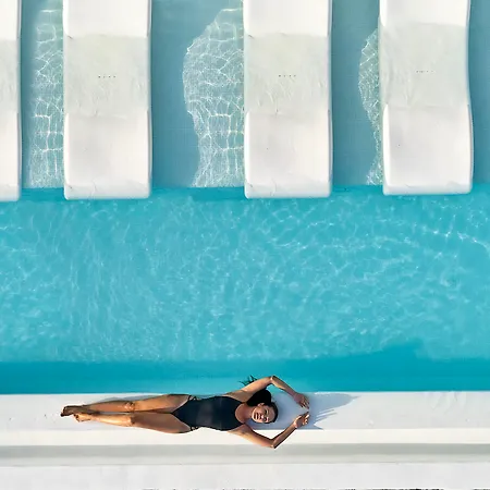 Canaves - Small Luxury Of The World